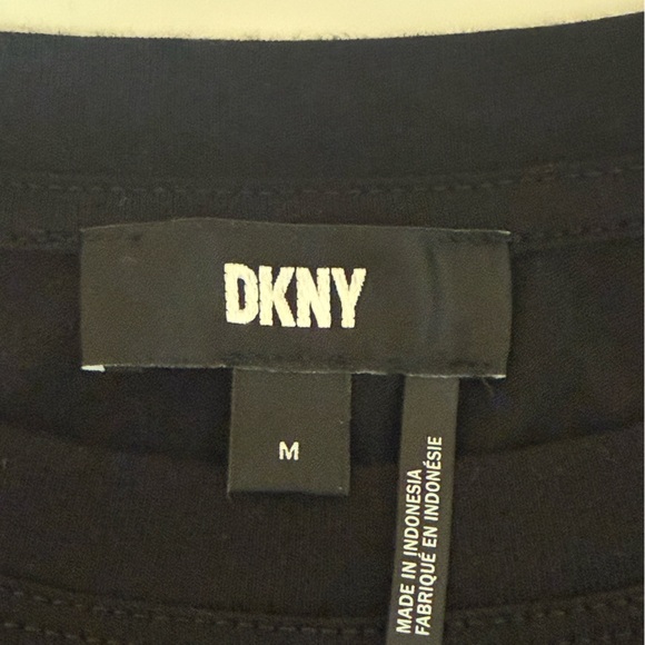 DKNY - Pullover Tee with Puffed Short Sleeves - size M - Picture 3 of 6